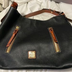 Black shoulder bag